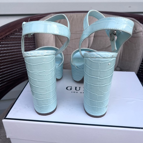 Guess Gabelli Heels - Picture 3 of 5